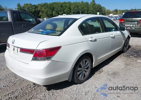 2011 Honda Accord 2.4 Ex-L z USA, uszkodzony, nr VIN 1HGCP2F80BA144406